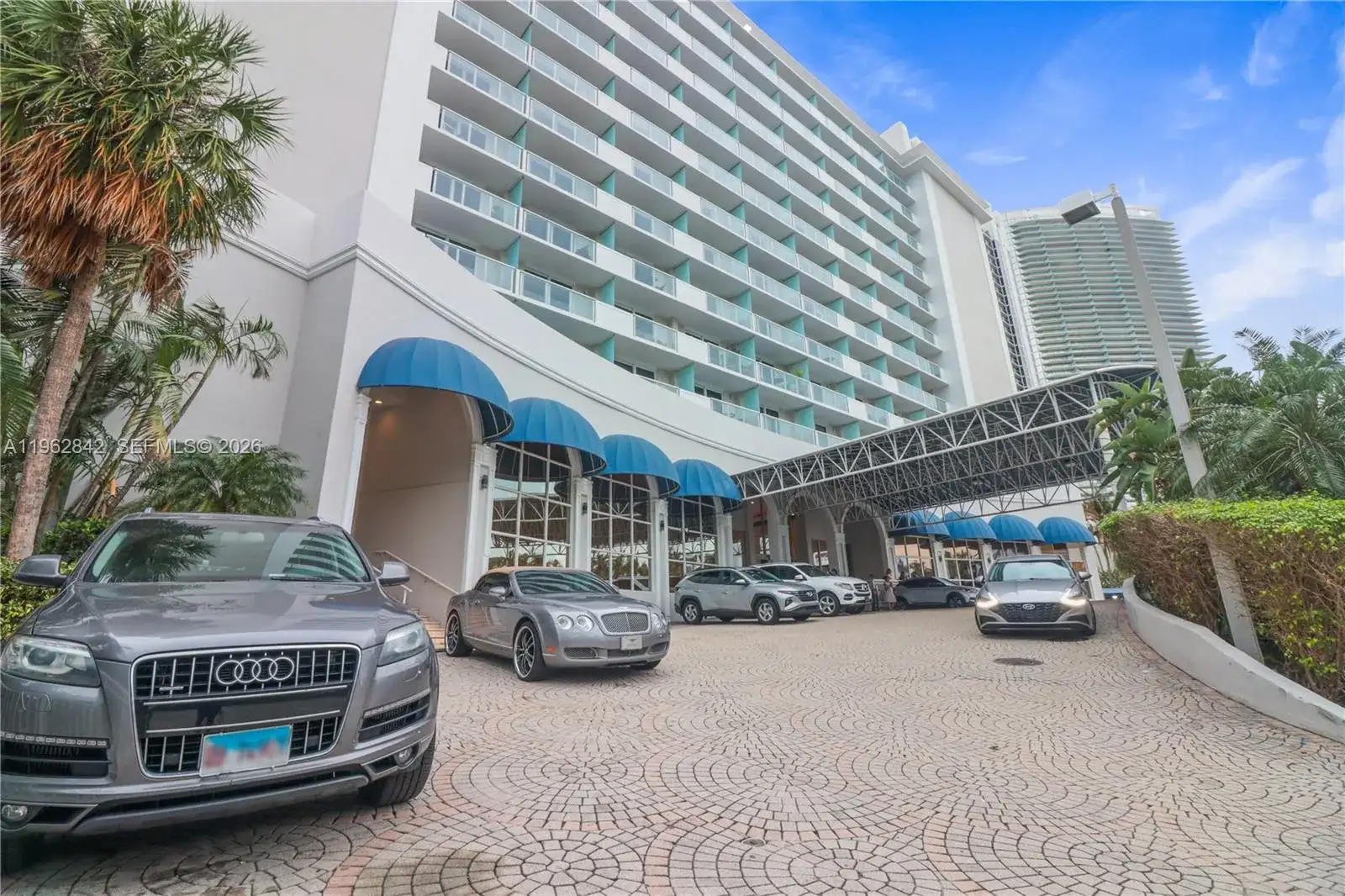 19201 Collins Ave # 439, Sunny Isles Beach FL 33160 photo 3
