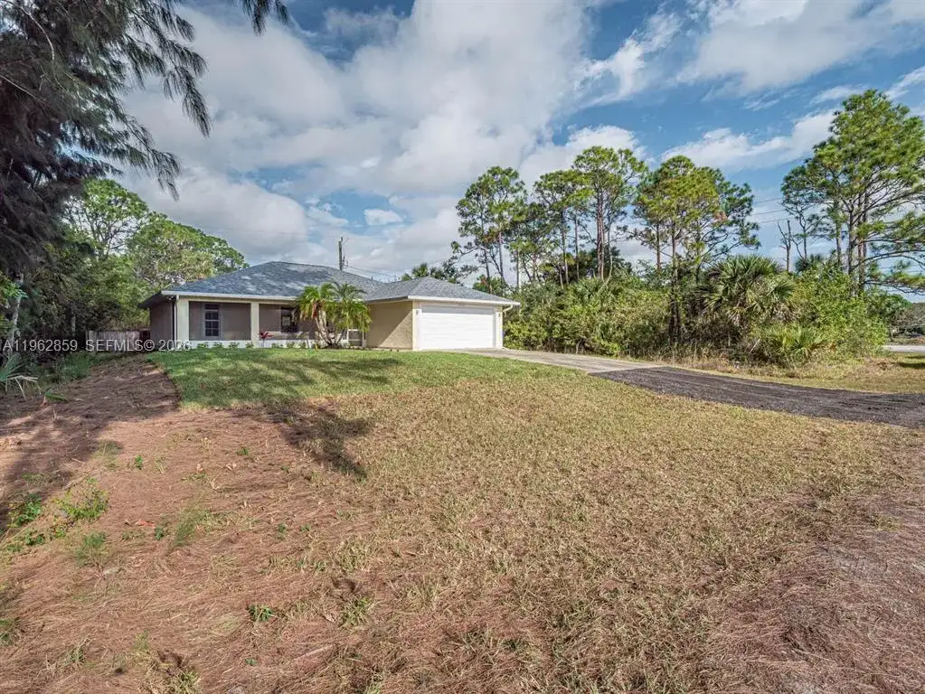 8265 97th Ave, Vero Beach FL 32967 photo 2