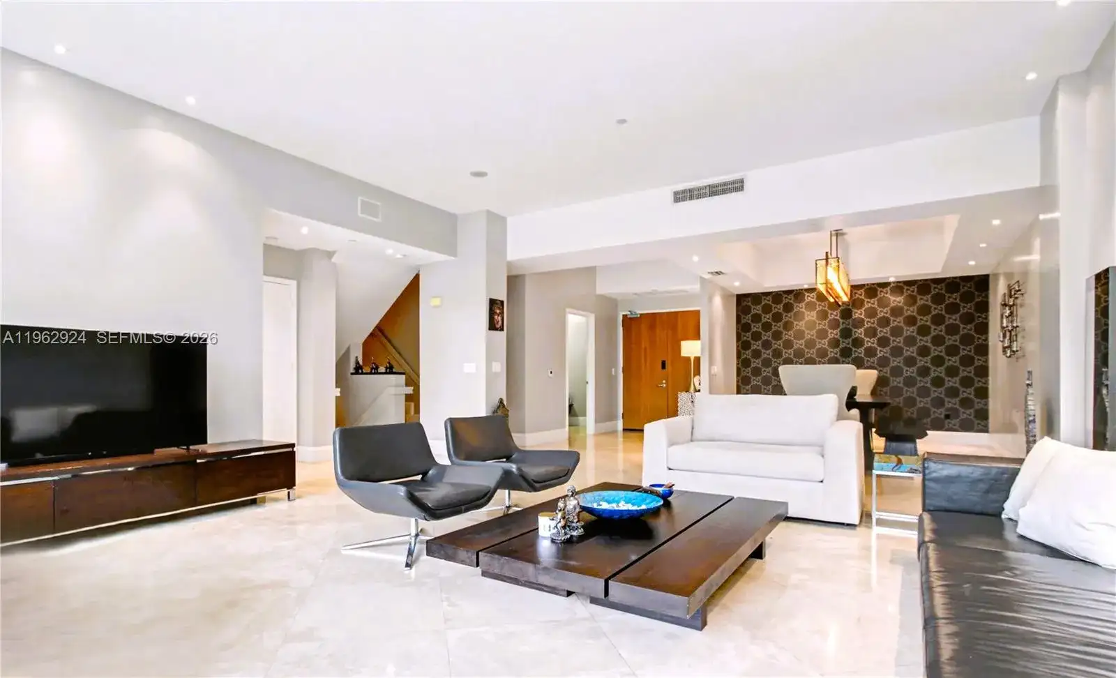 16500 Collins Ave # 9, Sunny Isles Beach FL 33160 photo 5