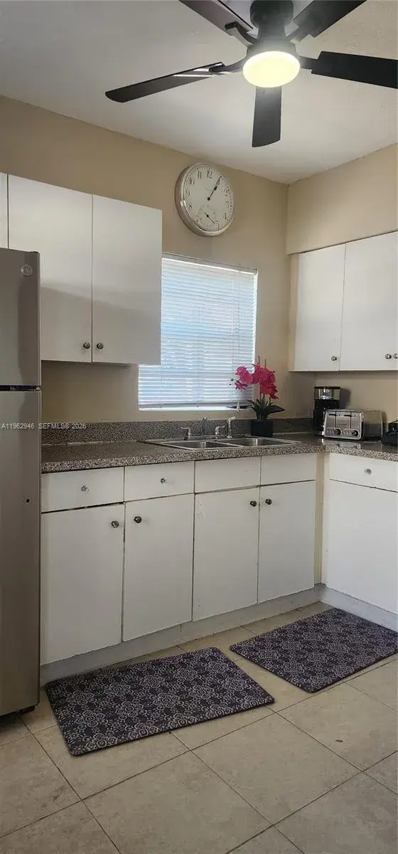 1025 NW 3rd Ave # 1, Fort Lauderdale FL 33311