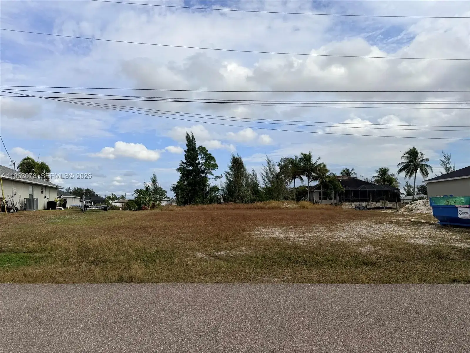 3709 NE 12th PL, Cape Coral FL 33909 photo 2