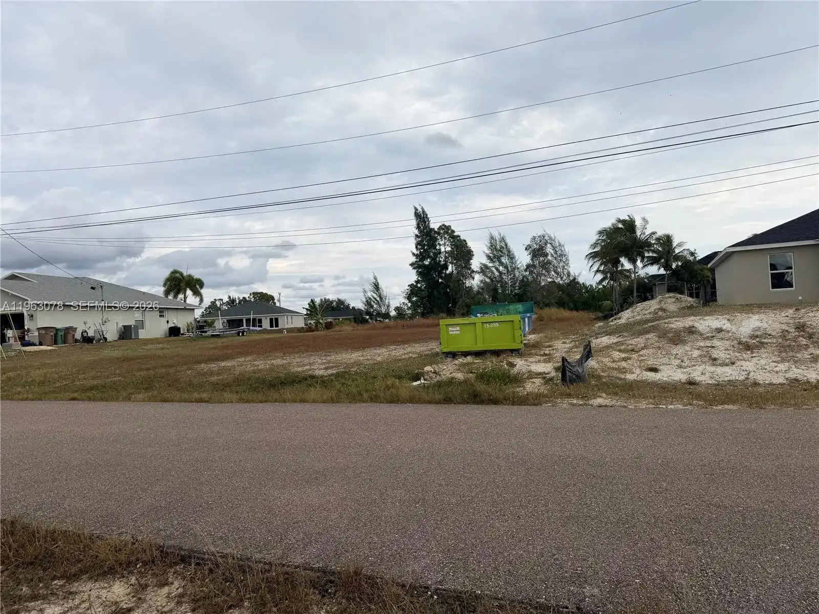 3709 NE 12th PL, Cape Coral FL 33909 photo 5