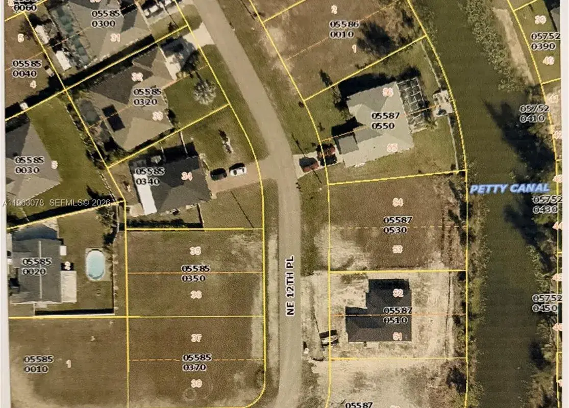 3709 NE 12th PL, Cape Coral FL 33909