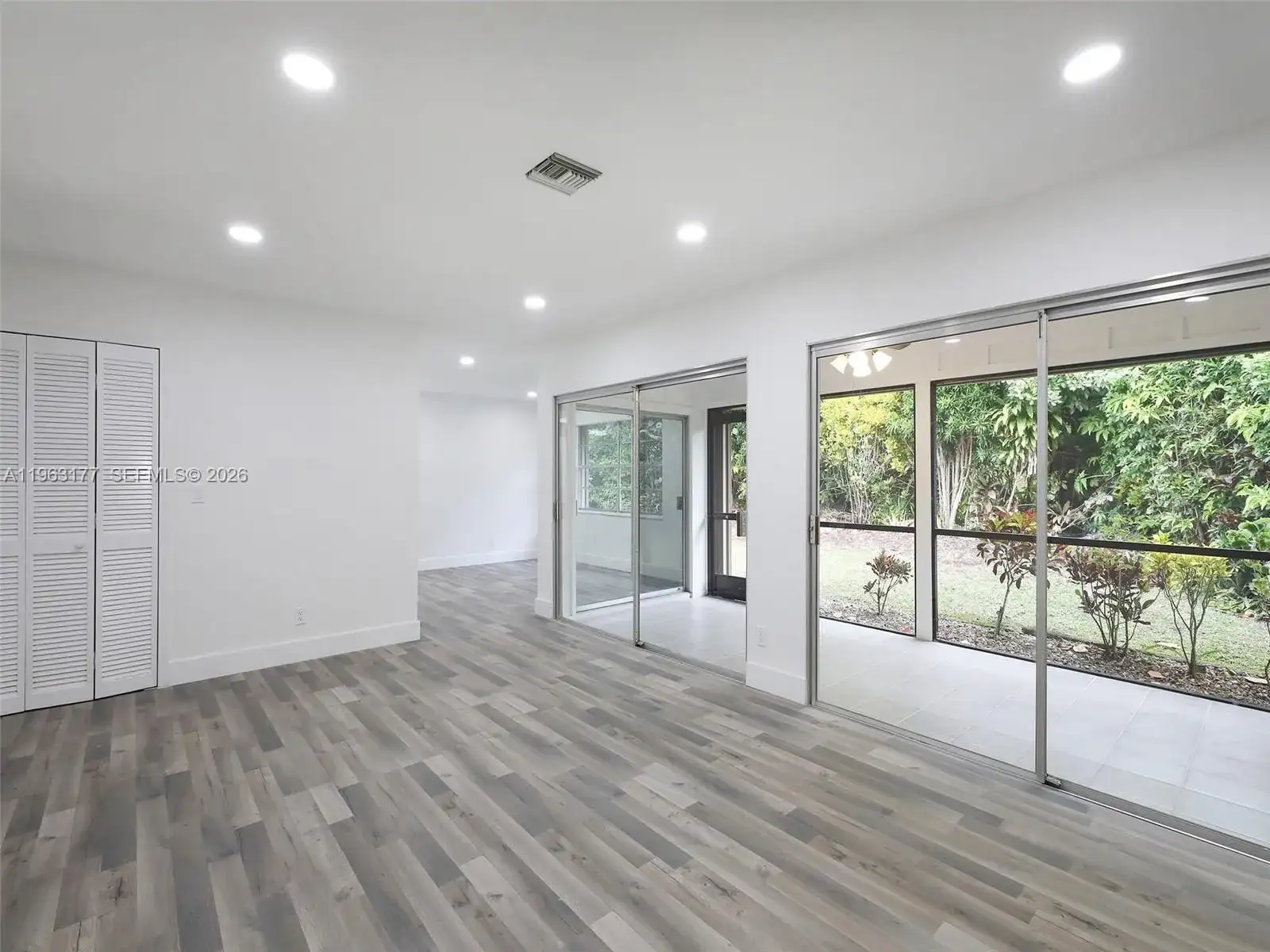 1901 Coquina Way, Coral Springs FL 33071 photo 2