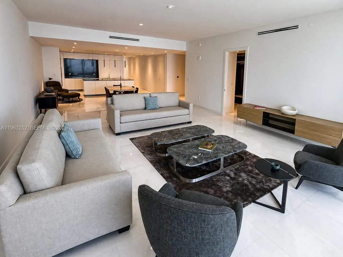 300 Biscayne Blvd Way # 4404, Miami FL 33131 photo 3