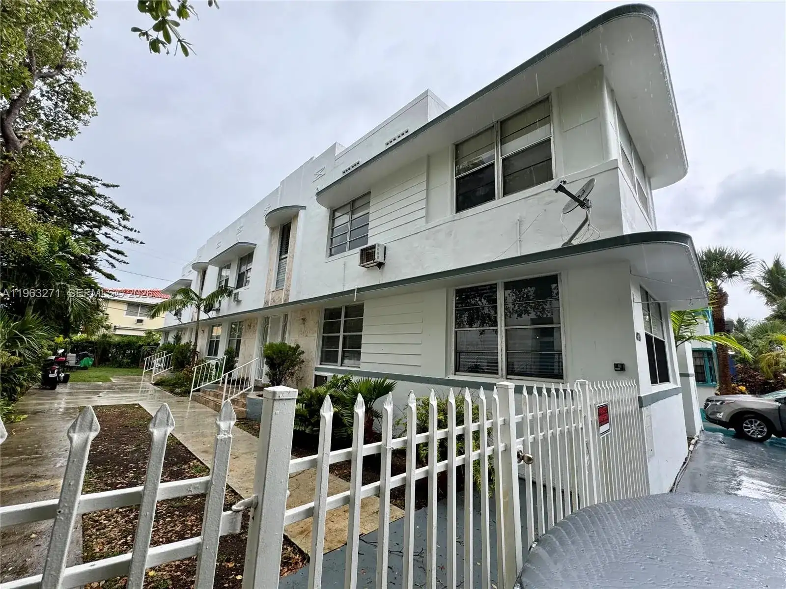 6830 Harding Ave # 1, Miami Beach FL 33141 photo 2