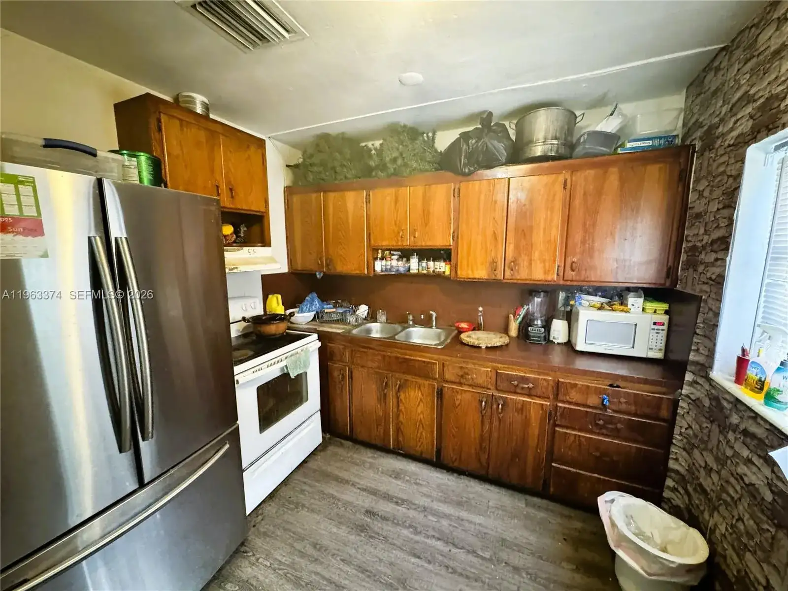 430 NW 53rd Ave, Miami FL 33126 photo 4