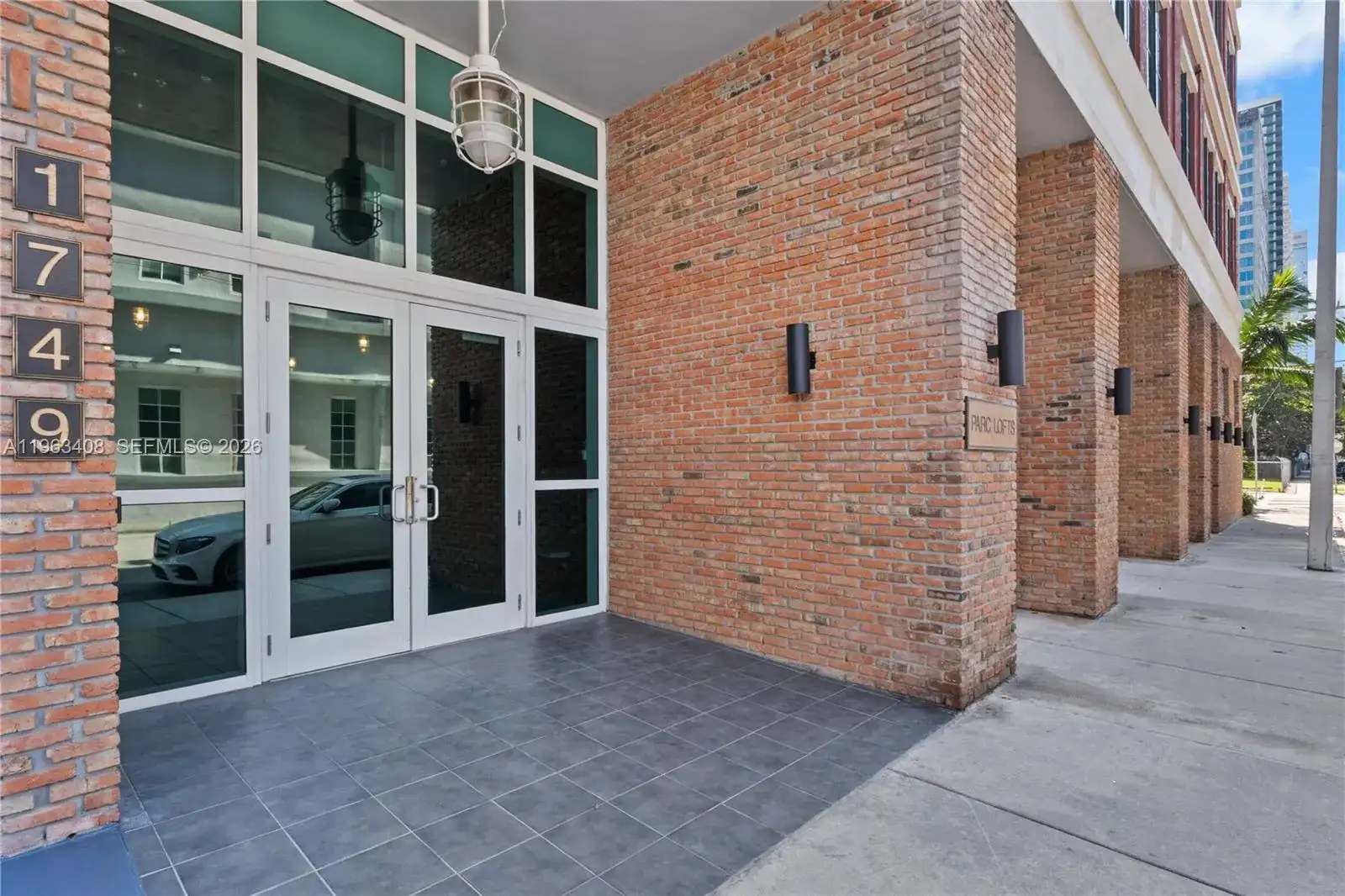 1749 NE Miami Ct # 605, Miami FL 33132 photo 3