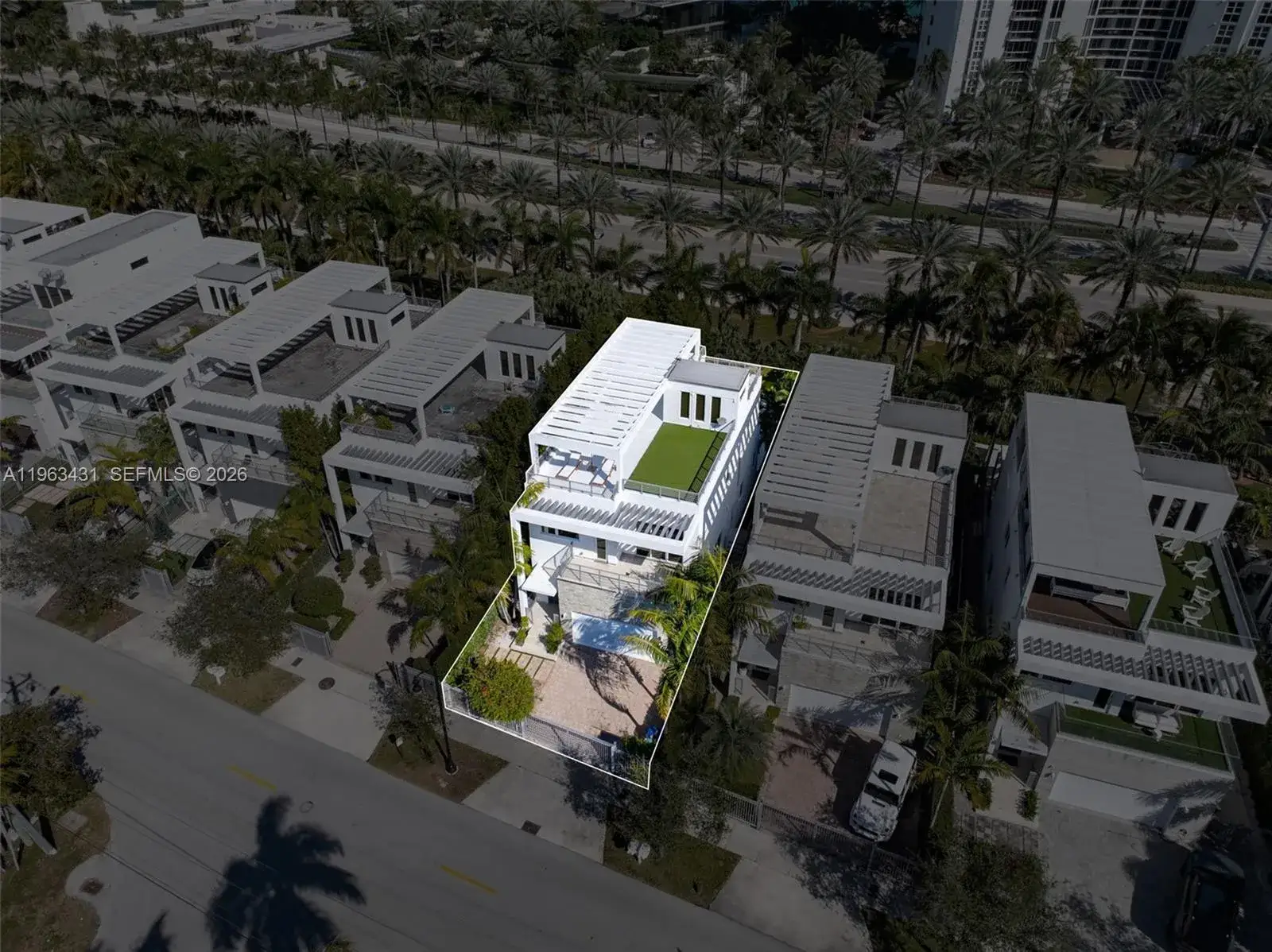 18935 Atlantic Blvd, Sunny Isles Beach FL 33160
