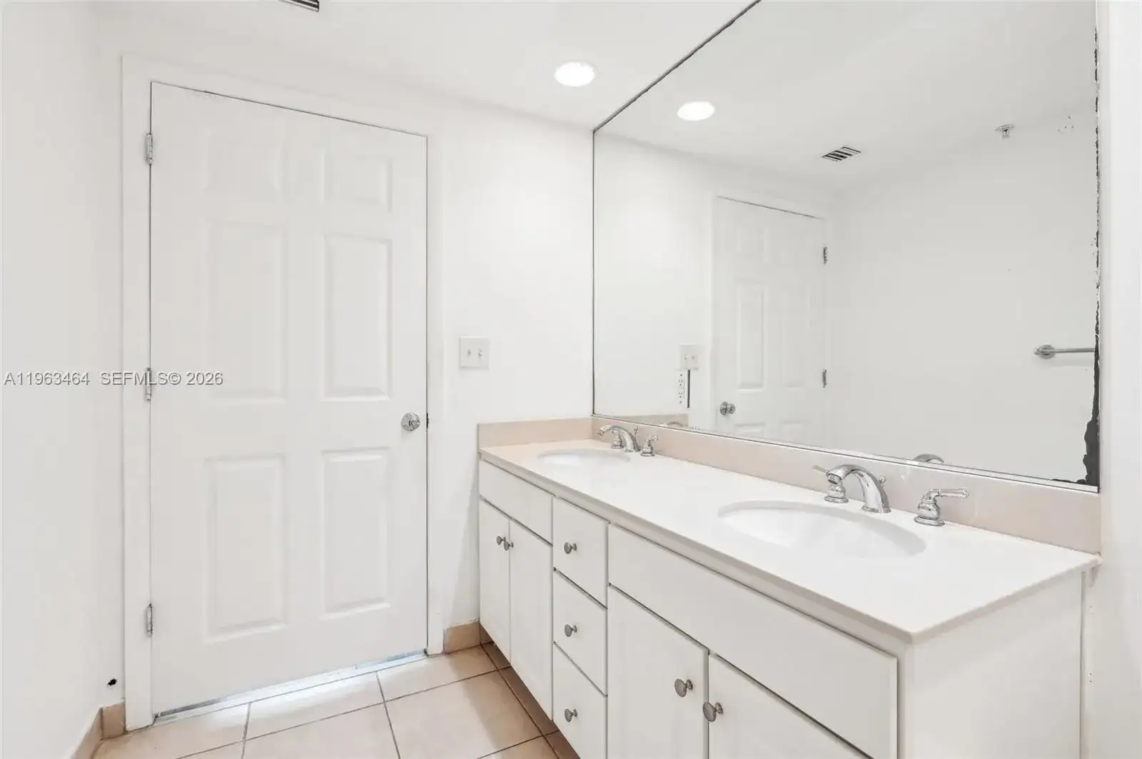 2000 N Bayshore Dr # 304, Miami FL 33137 photo 5