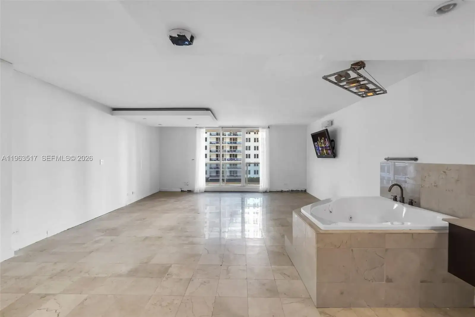 2301 Collins Ave # 621, Miami Beach FL 33139 photo 4