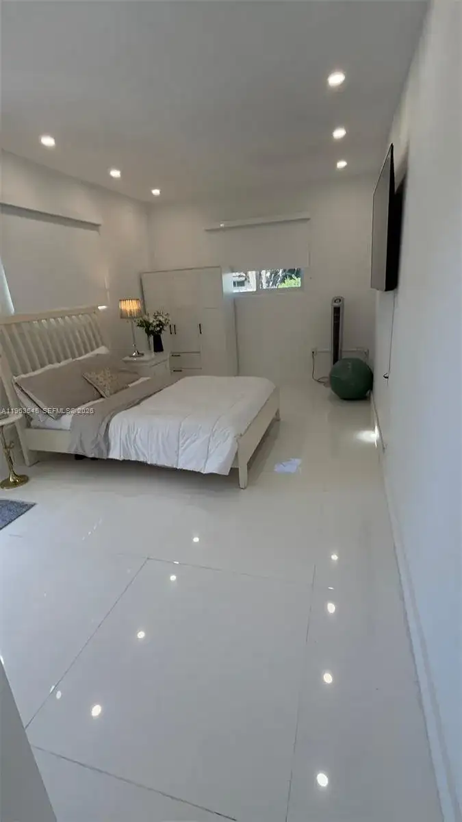8000 SW 19th St, Miami FL 33155 photo 5