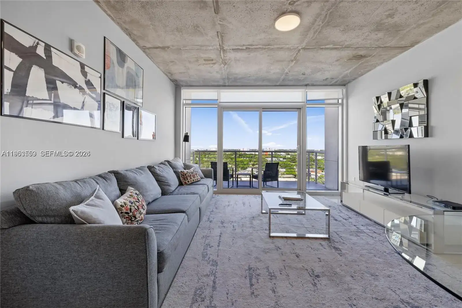 3250 NE 1st Ave # 1113, Miami FL 33137 photo 2