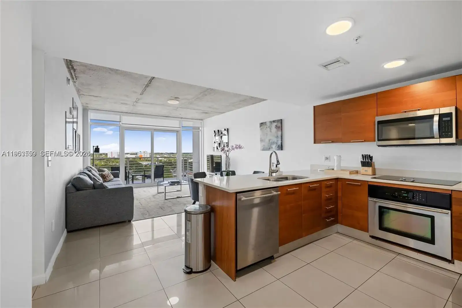 3250 NE 1st Ave # 1113, Miami FL 33137 photo 4