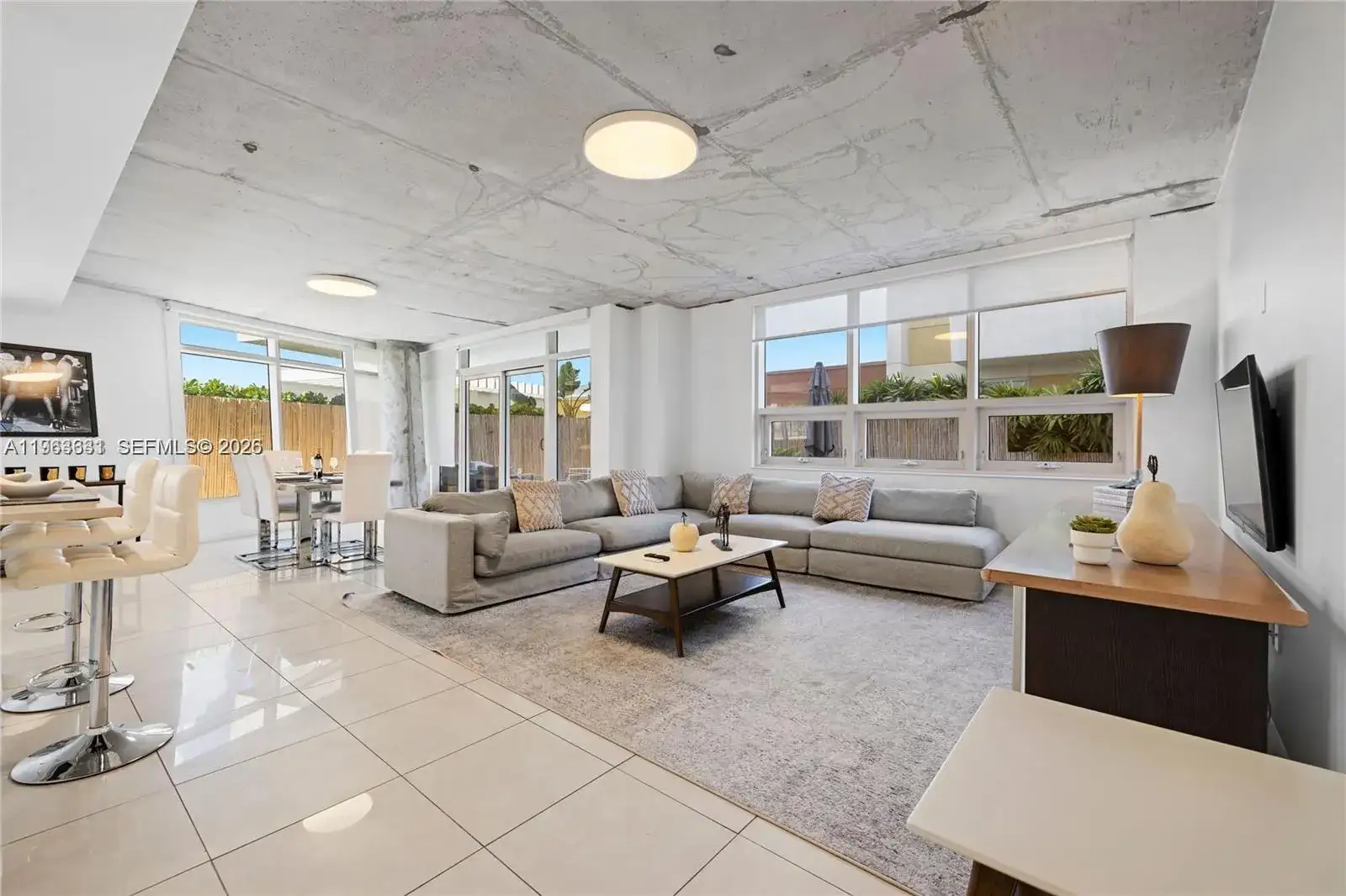 3250 NE 1st Ave # 515, Miami FL 33137 photo 2