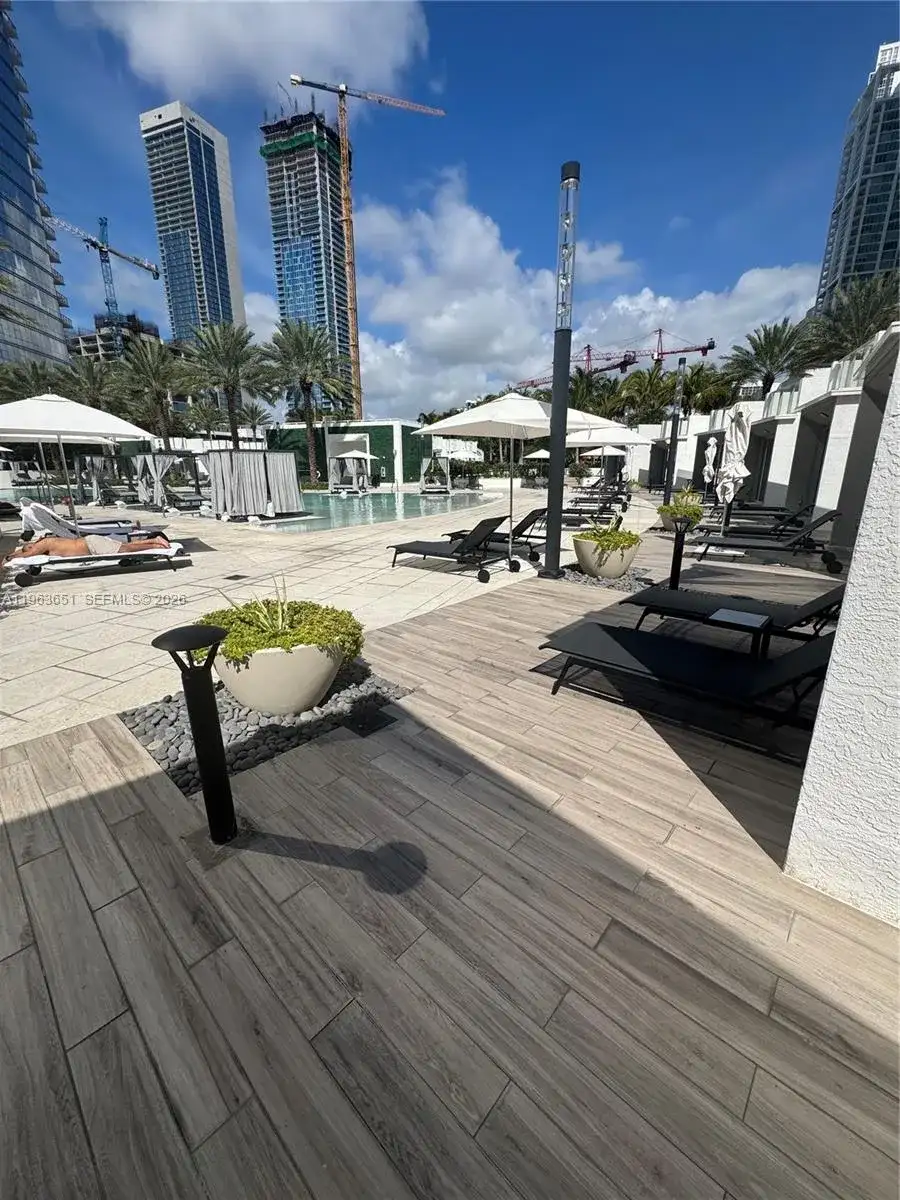 851 NE 1st ave # 1, Miami FL 33132 photo 5