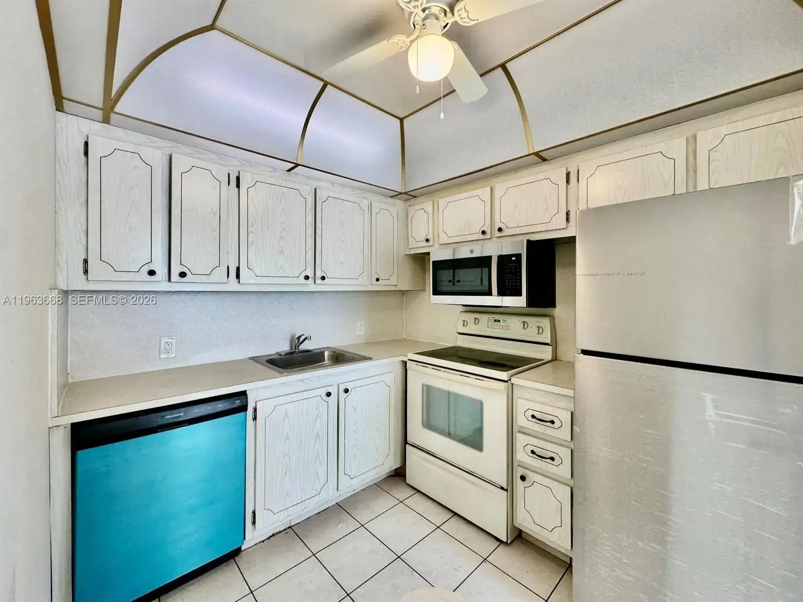 82 Dorset B # B, Boca Raton FL 33434 photo 5
