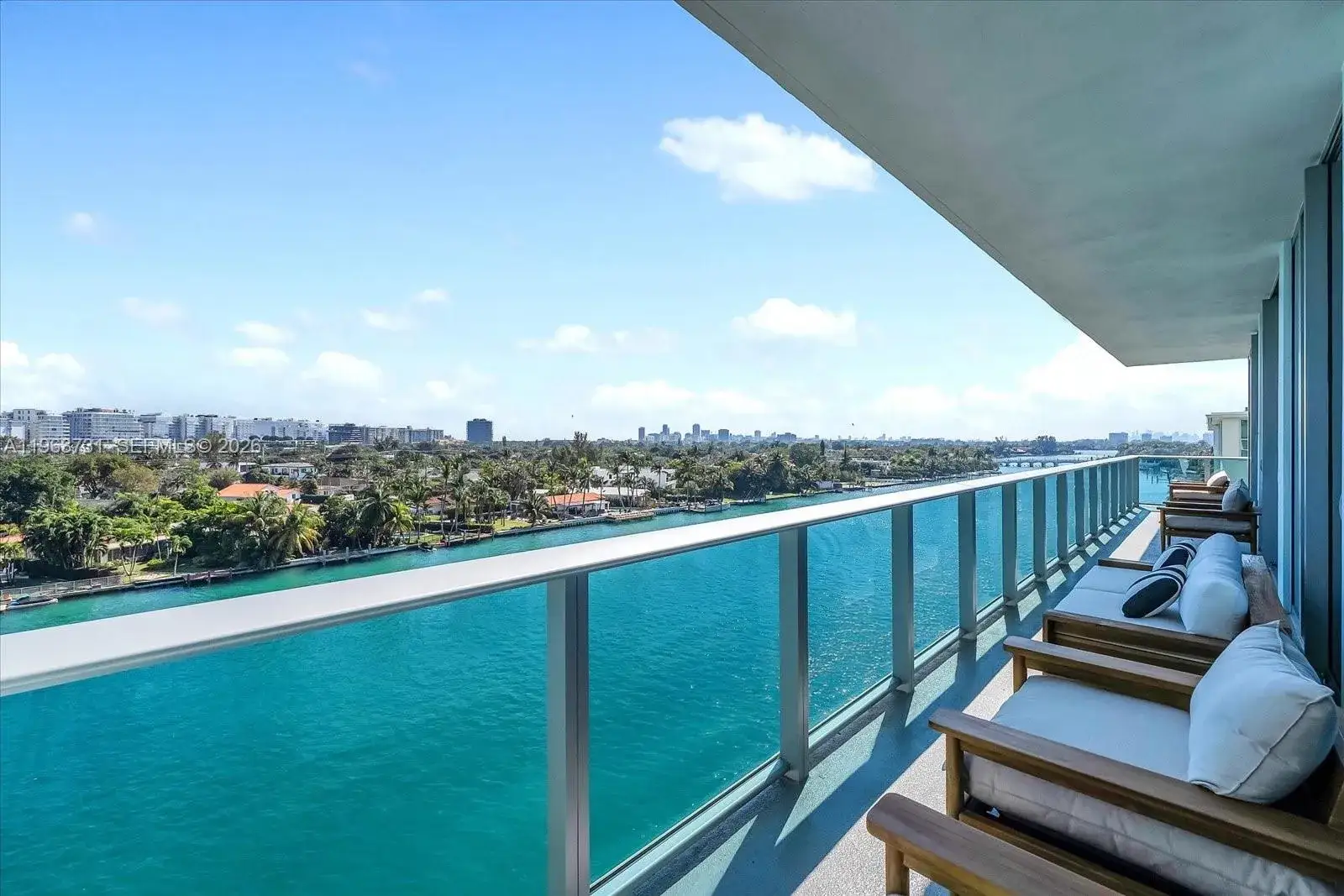 9201 E Bay Harbor Dr, Bay Harbor Islands FL 33154
