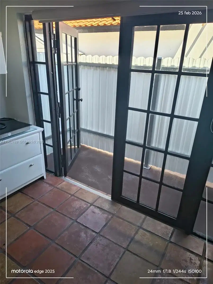 2950 SW 135th Ave, Miami FL 33175 photo 5