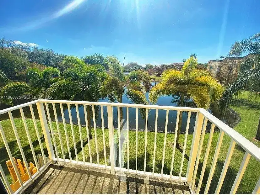 4020 NW 90th Ave # 4020, Sunrise FL 33351 photo 2