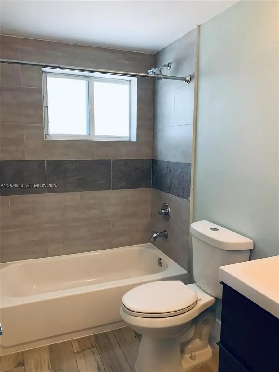 942 Lenox Ave # 07, Miami Beach FL 33139 photo 3