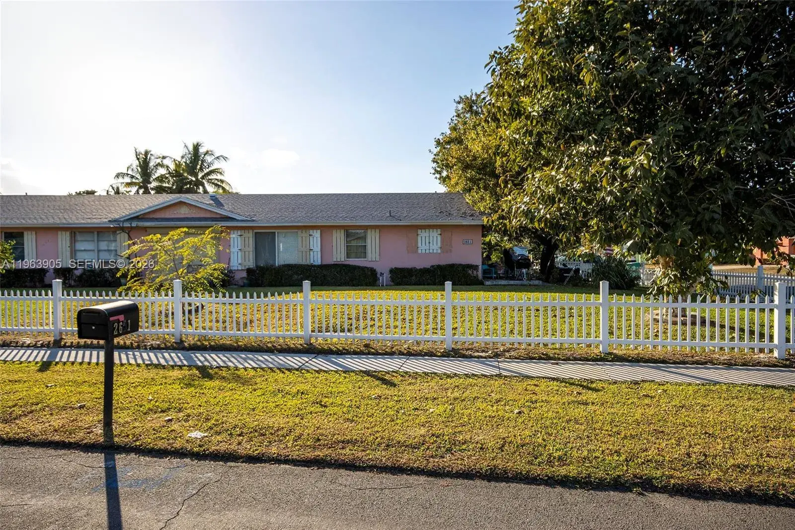 2651 SE 2nd St, Boynton Beach FL 33435