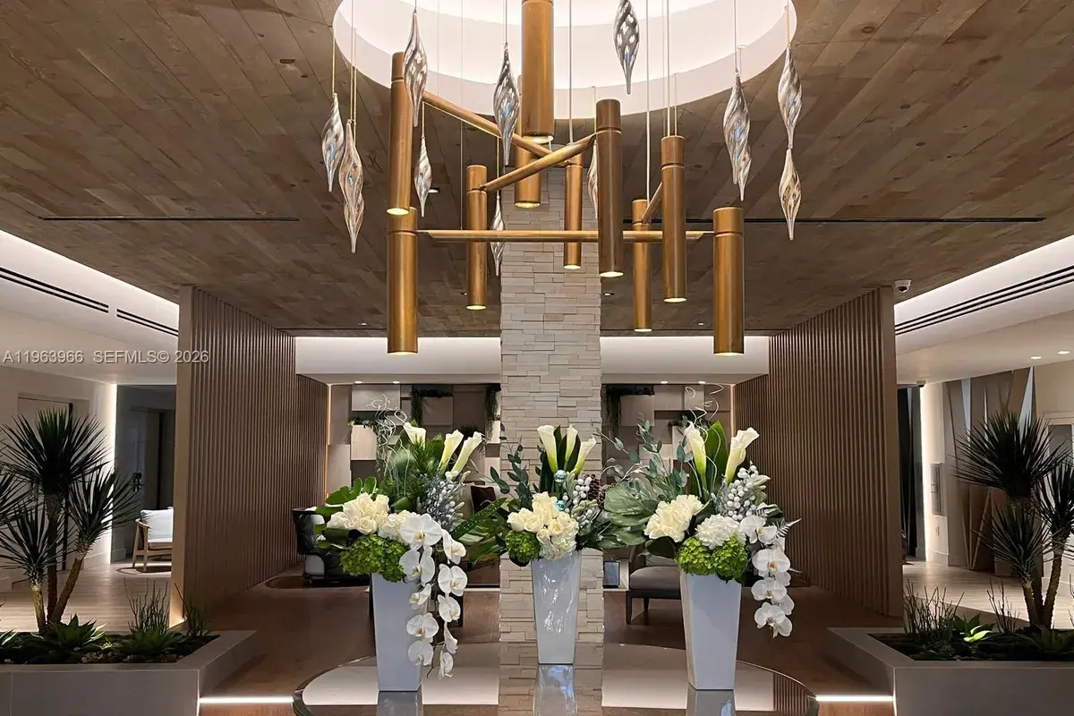 2301 Collins Ave # 543, Miami Beach FL 33139