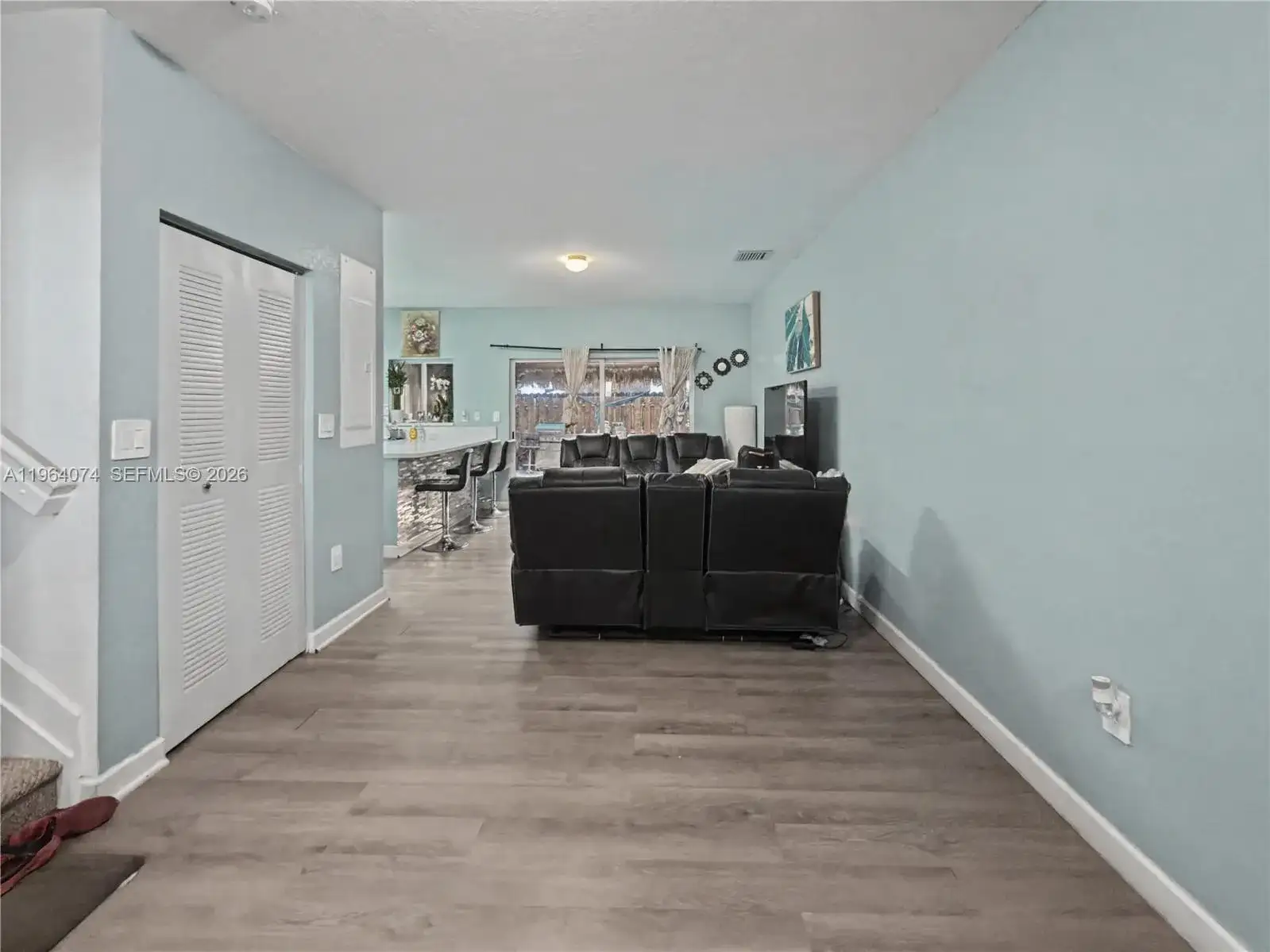 396 NW 12th Pl, Florida City FL 33034 photo 2