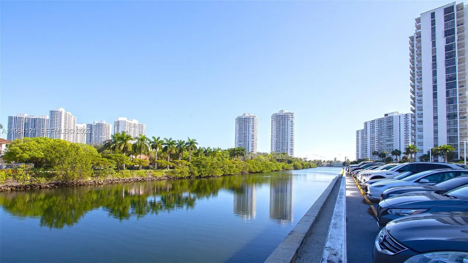 3675 N Country Club Dr # 1102, Aventura FL 33180
