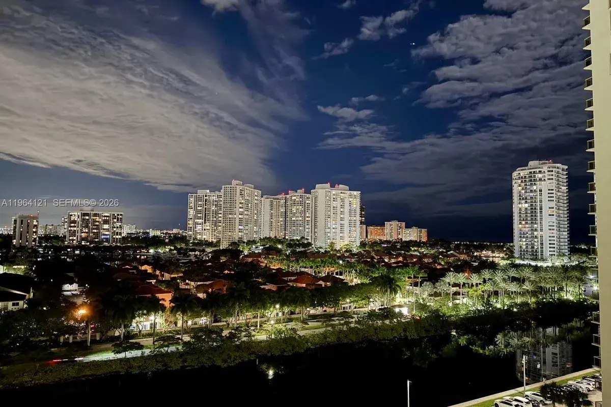3675 N Country Club Dr # 1102, Aventura FL 33180