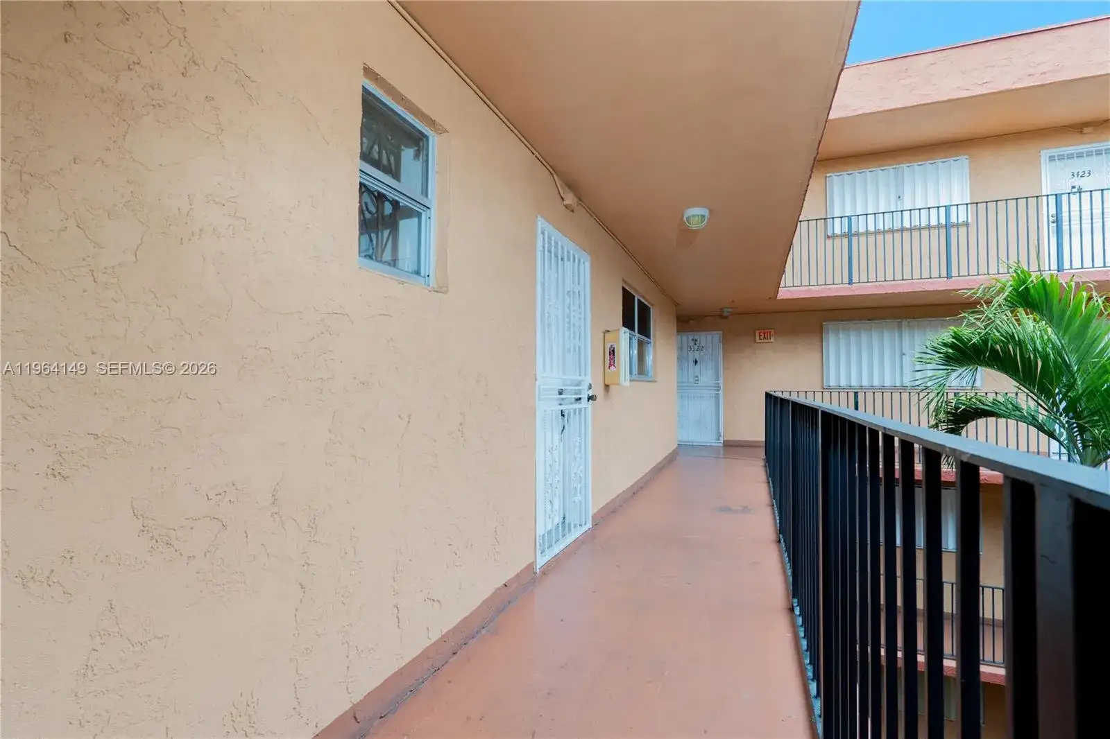 1910 W 56th St # 3321, Hialeah FL 33012 photo 2