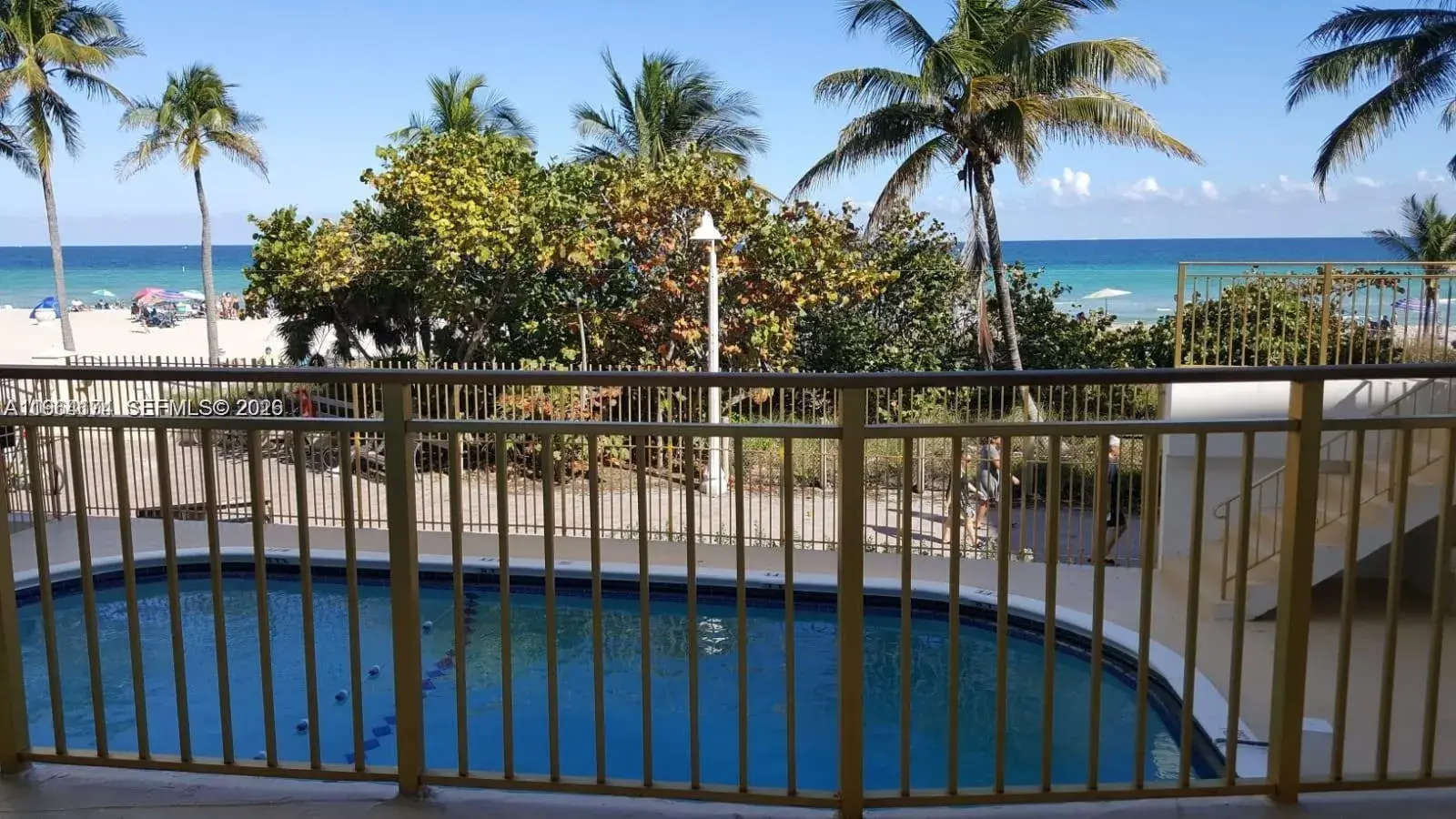 901 S Surf Rd # 207, Hollywood FL 33019