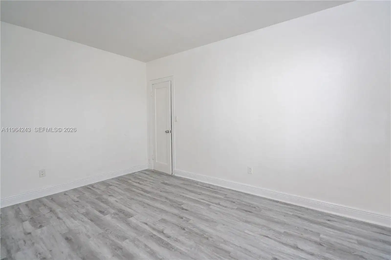 7325 Carlyle Ave # 9, Miami Beach FL 33141 photo 5
