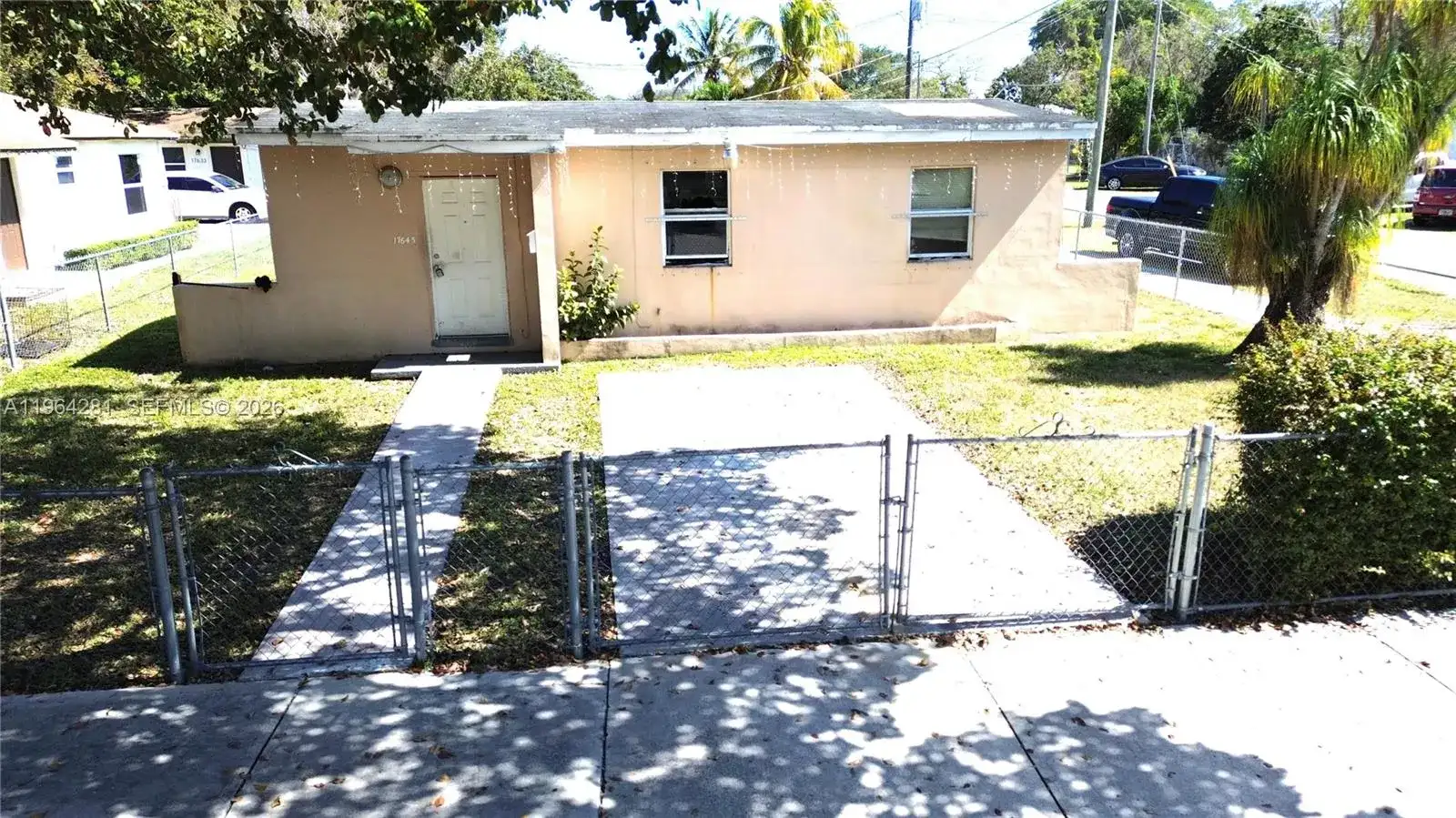 17645 SW 104th Ave, Miami FL 33157 photo 3