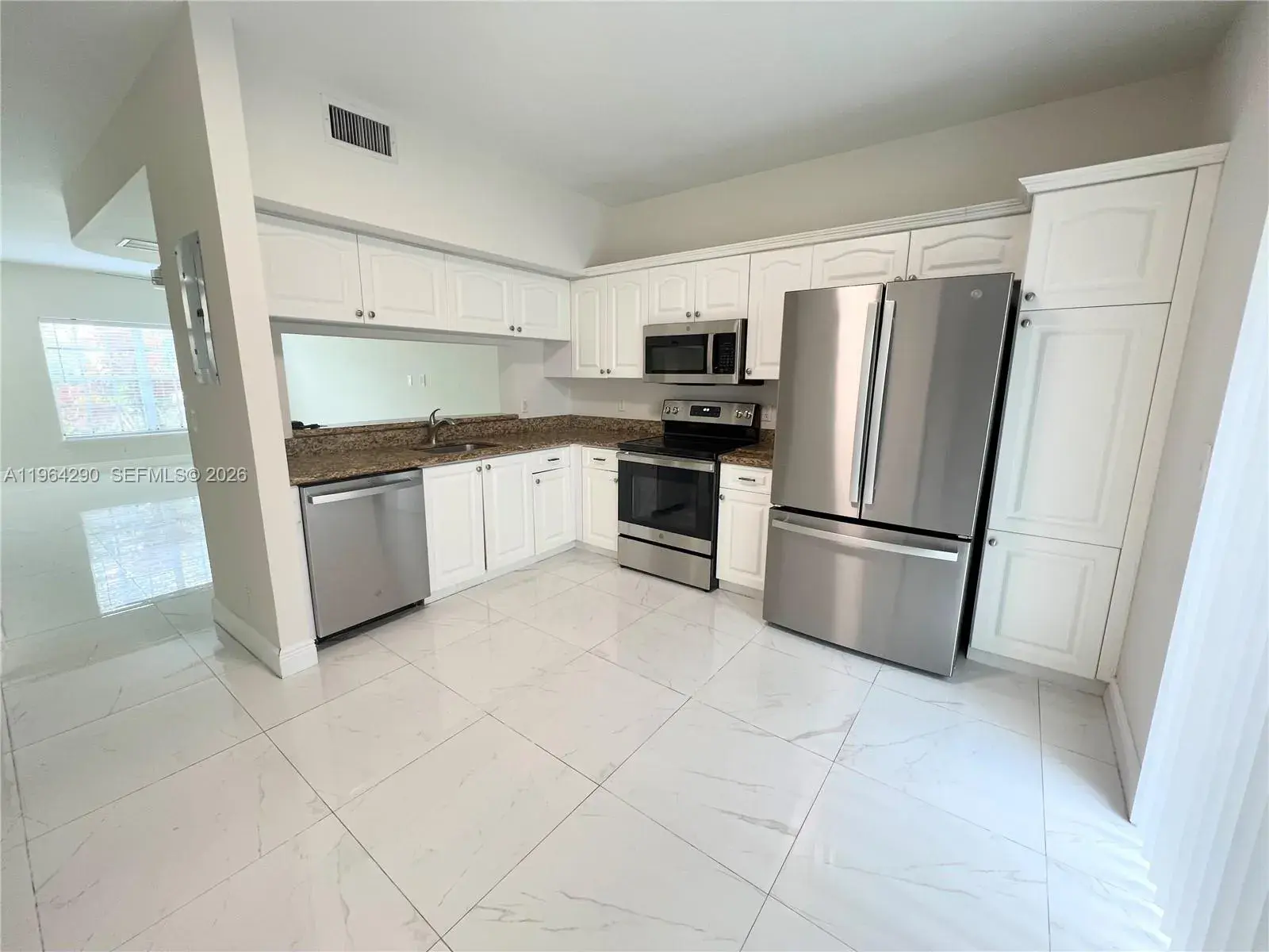 9820 NW 56th Pl, Coral Springs FL 33076