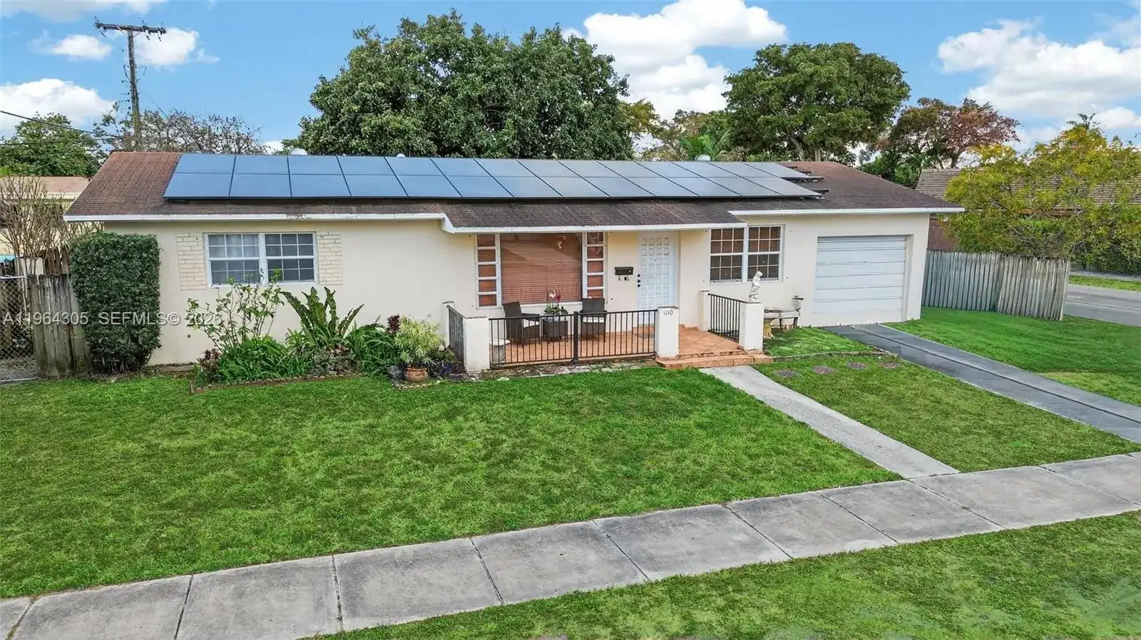 1110 NE 204th Ter, Miami FL 33179 photo 2
