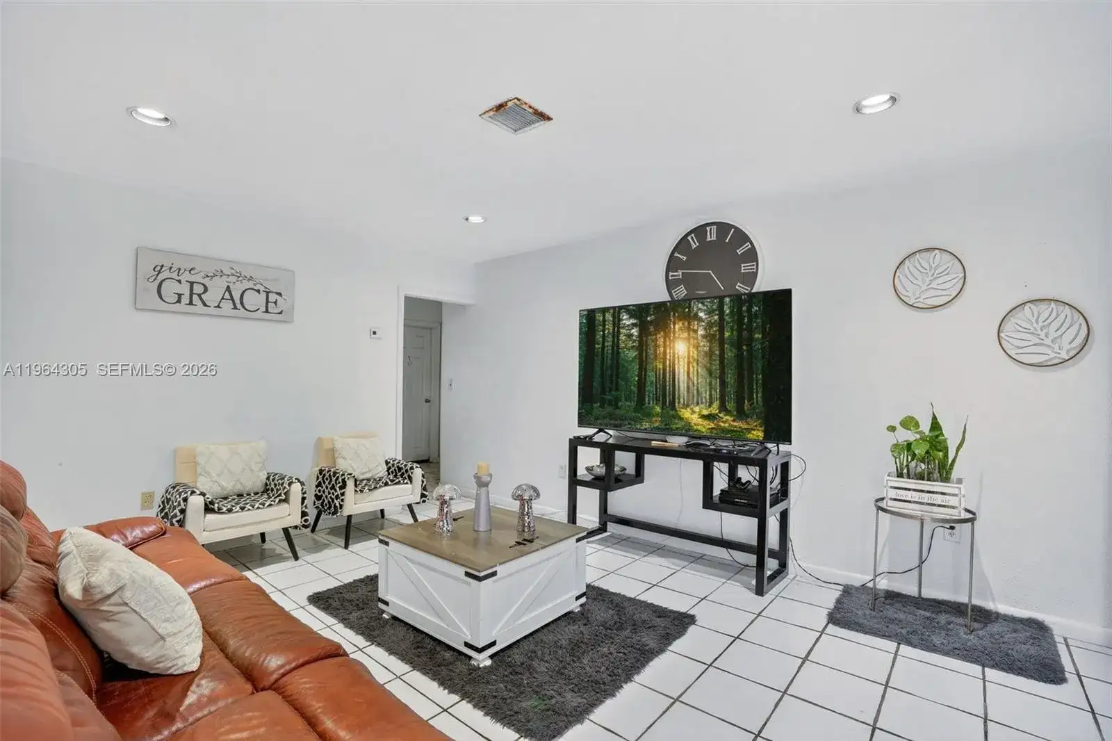 1110 NE 204th Ter, Miami FL 33179 photo 4