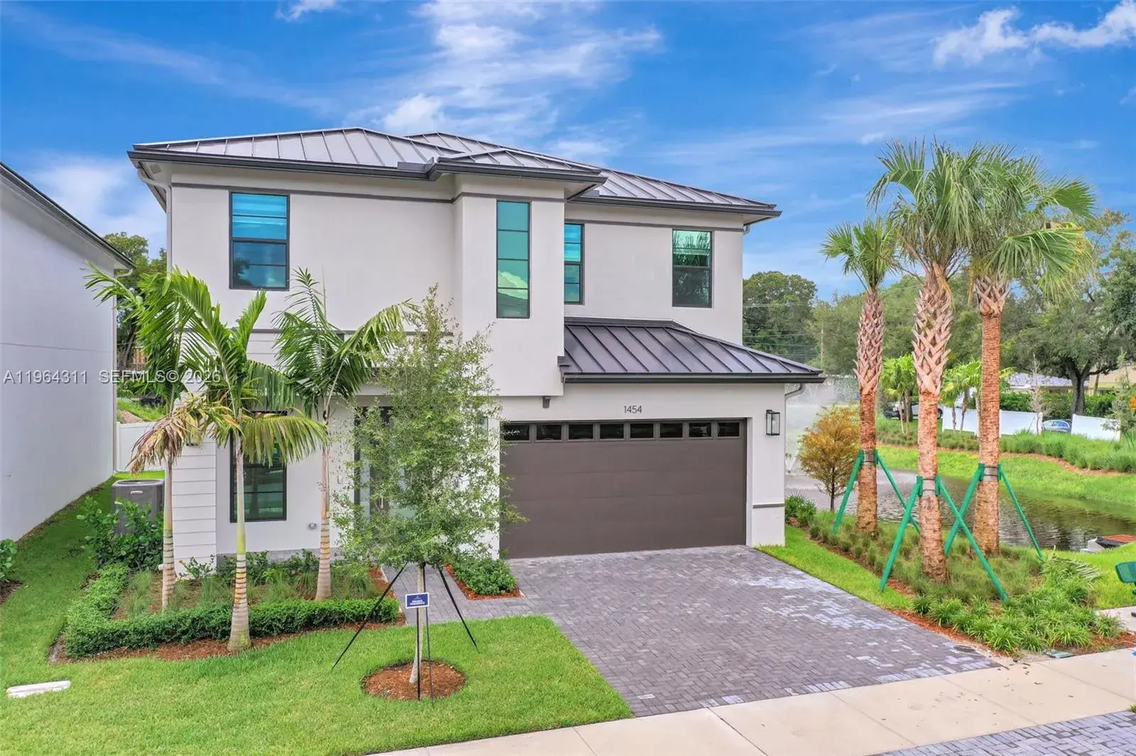 1454 SW 23rd St, Fort Lauderdale FL 33315