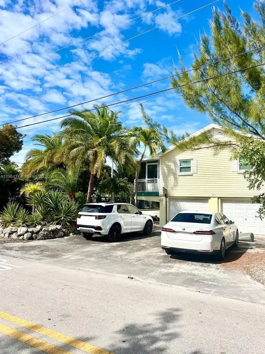 31107 Avenue I, Big Pine FL 33043