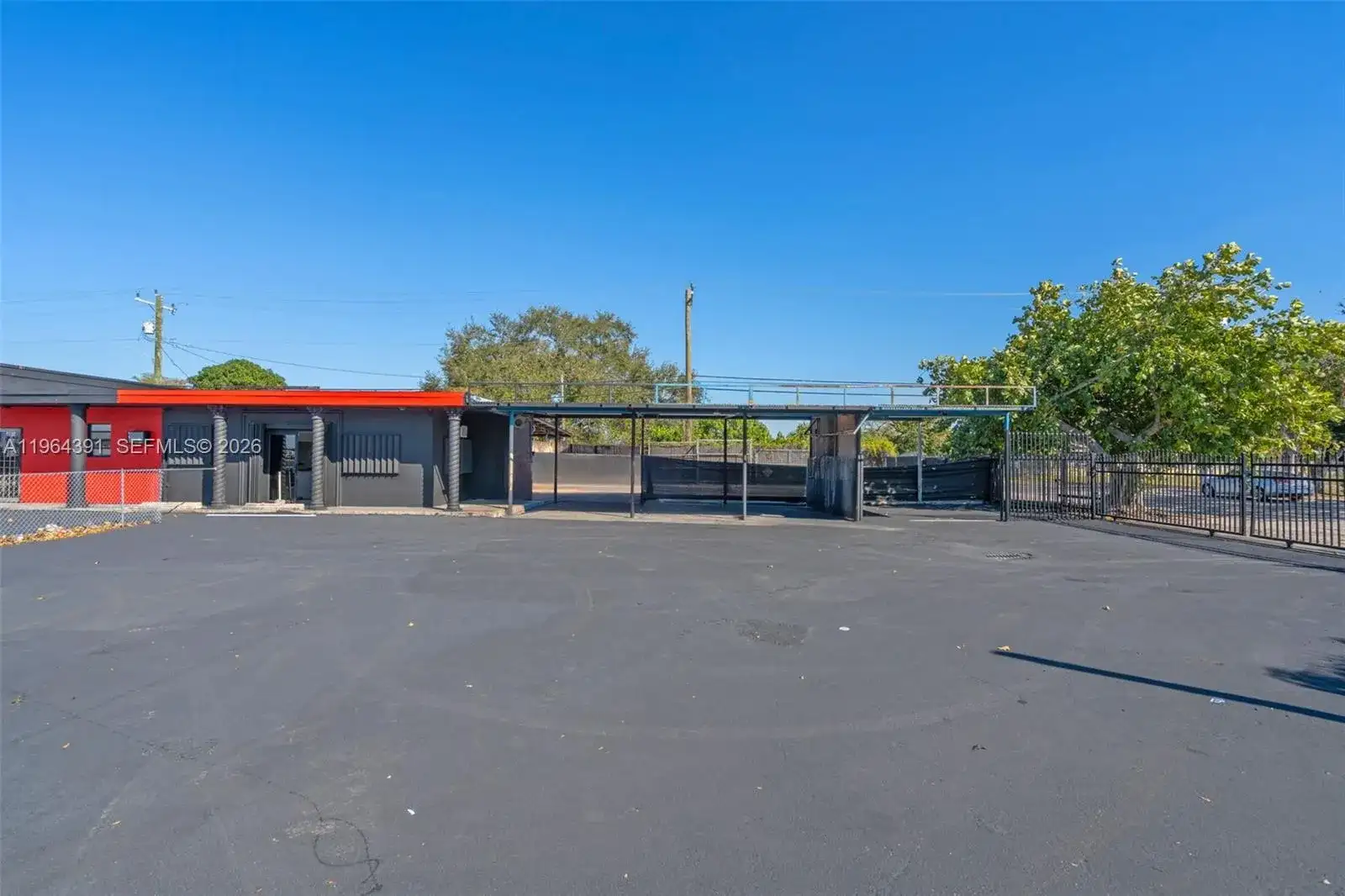 10801 NW 27th Ave, Miami FL 33167 photo 2
