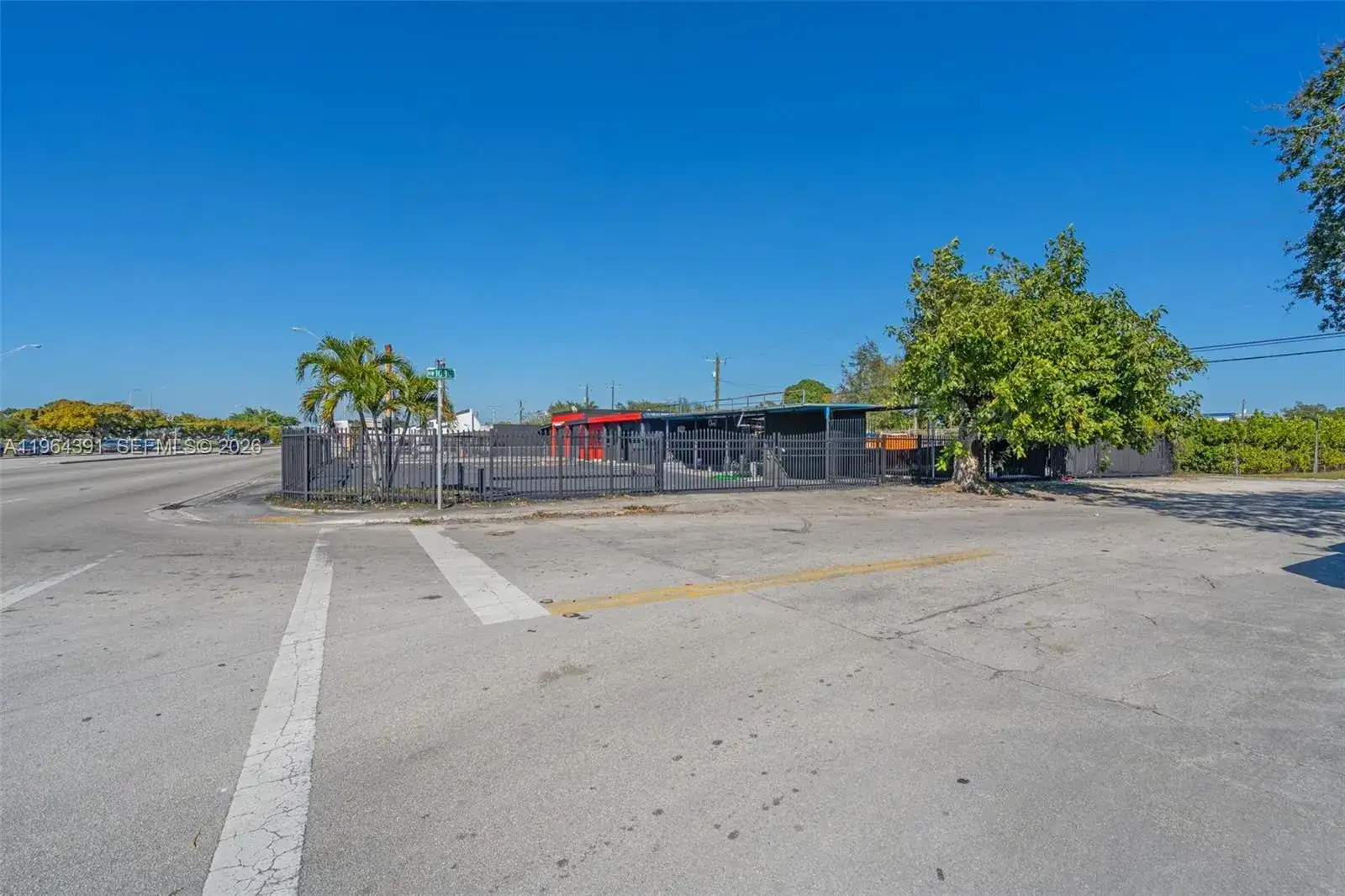10801 NW 27th Ave, Miami FL 33167 photo 3