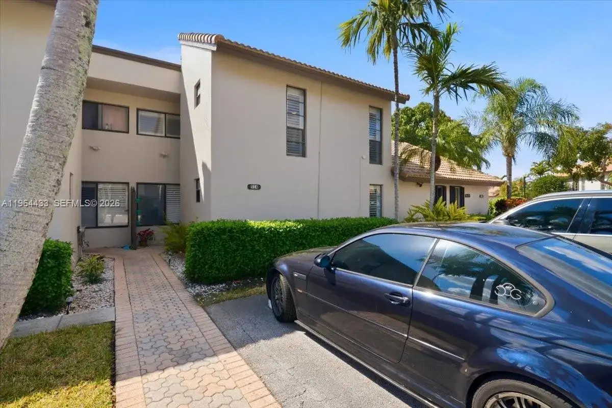 958 Mockingbird Ln # 514, Plantation FL 33324 photo 3