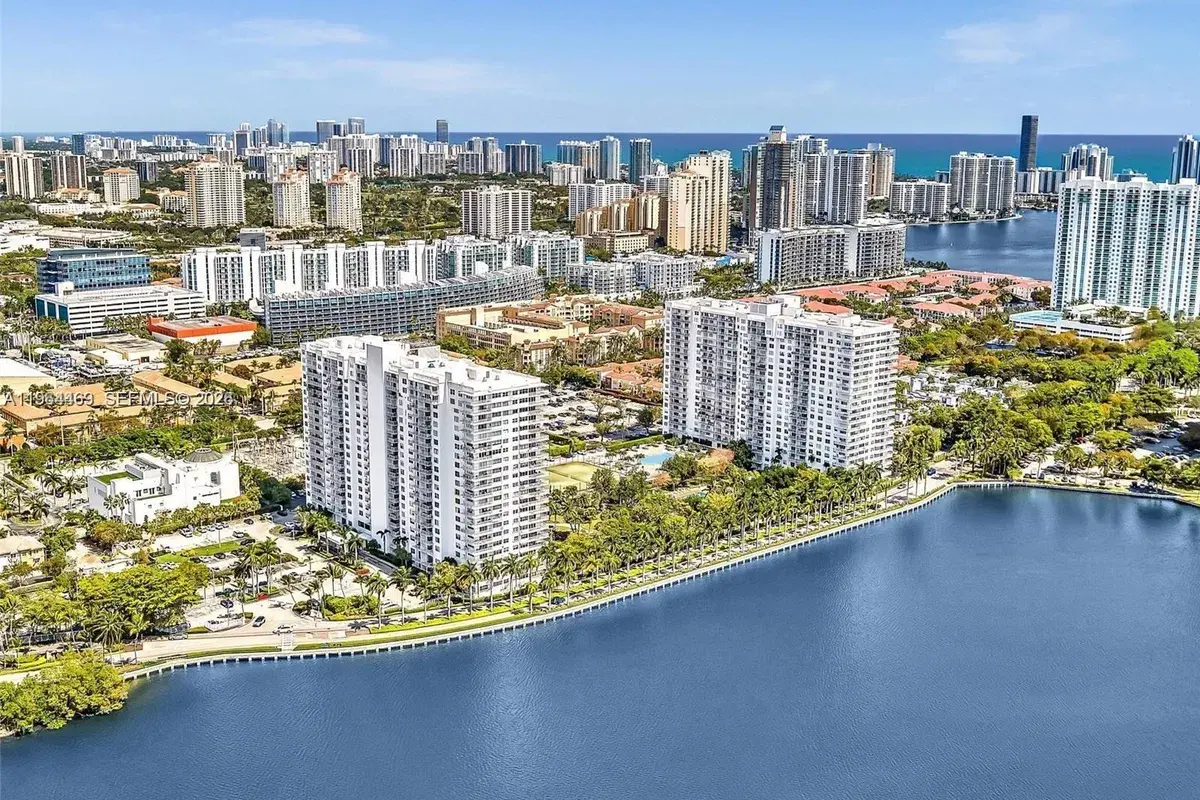 2801 NE 183rd St # 1801W, Aventura FL 33160
