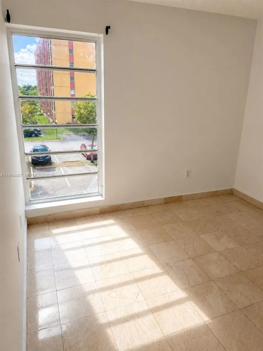 4721 NW 7th St # 12, Miami FL 33126