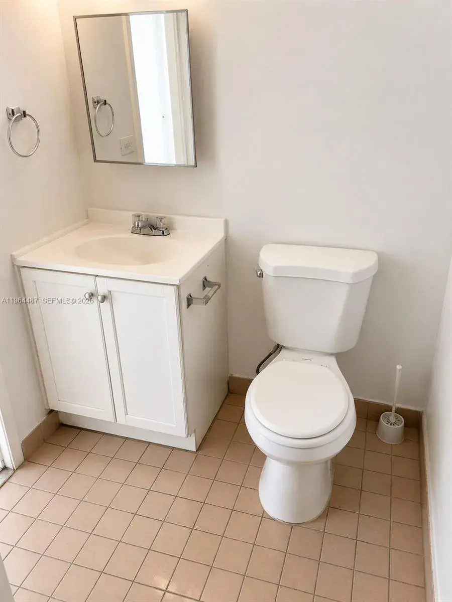 4721 NW 7th St # 12, Miami FL 33126