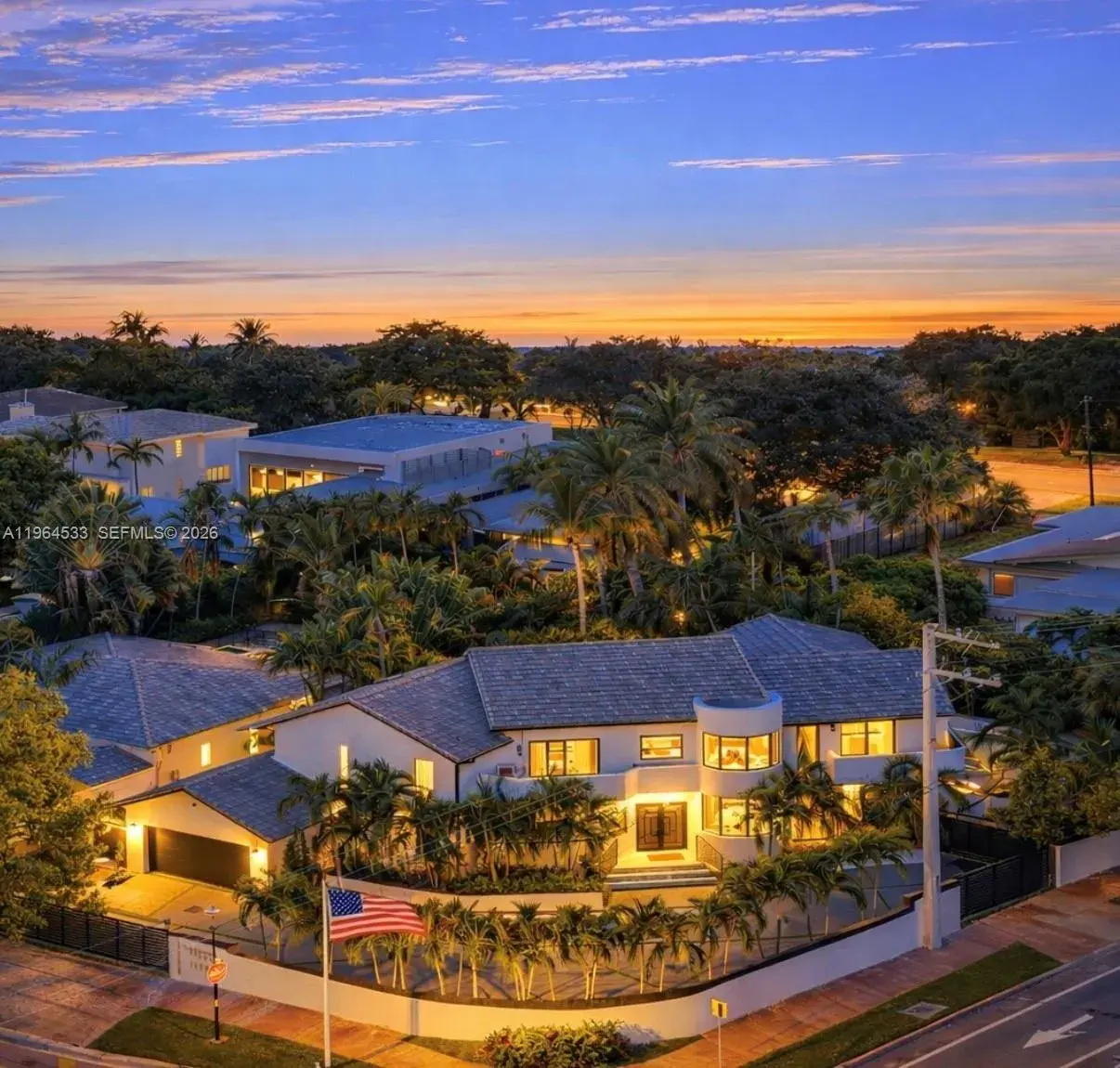 6180 Pine Tree Dr, Miami Beach FL 33140