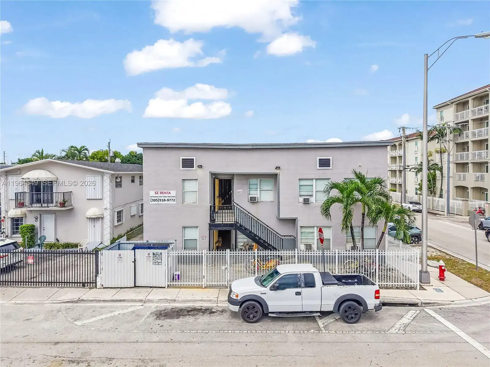 508 W 1st Ave, Hialeah FL 33010 photo 2