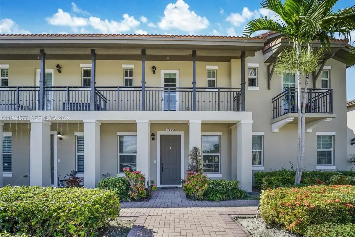 1302 SW 147th Ter, Pembroke Pines FL 33027
