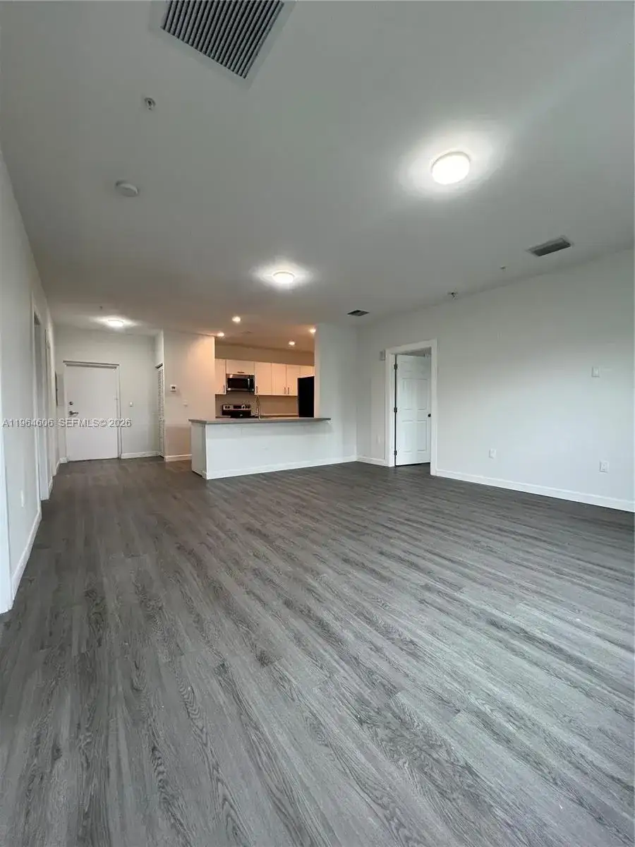 2311 NW 22nd Ave # 405, Miami FL 33142 photo 4