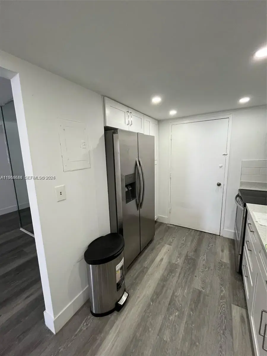18071 BISCAYNE BLVD # 1702, Aventura FL 33160